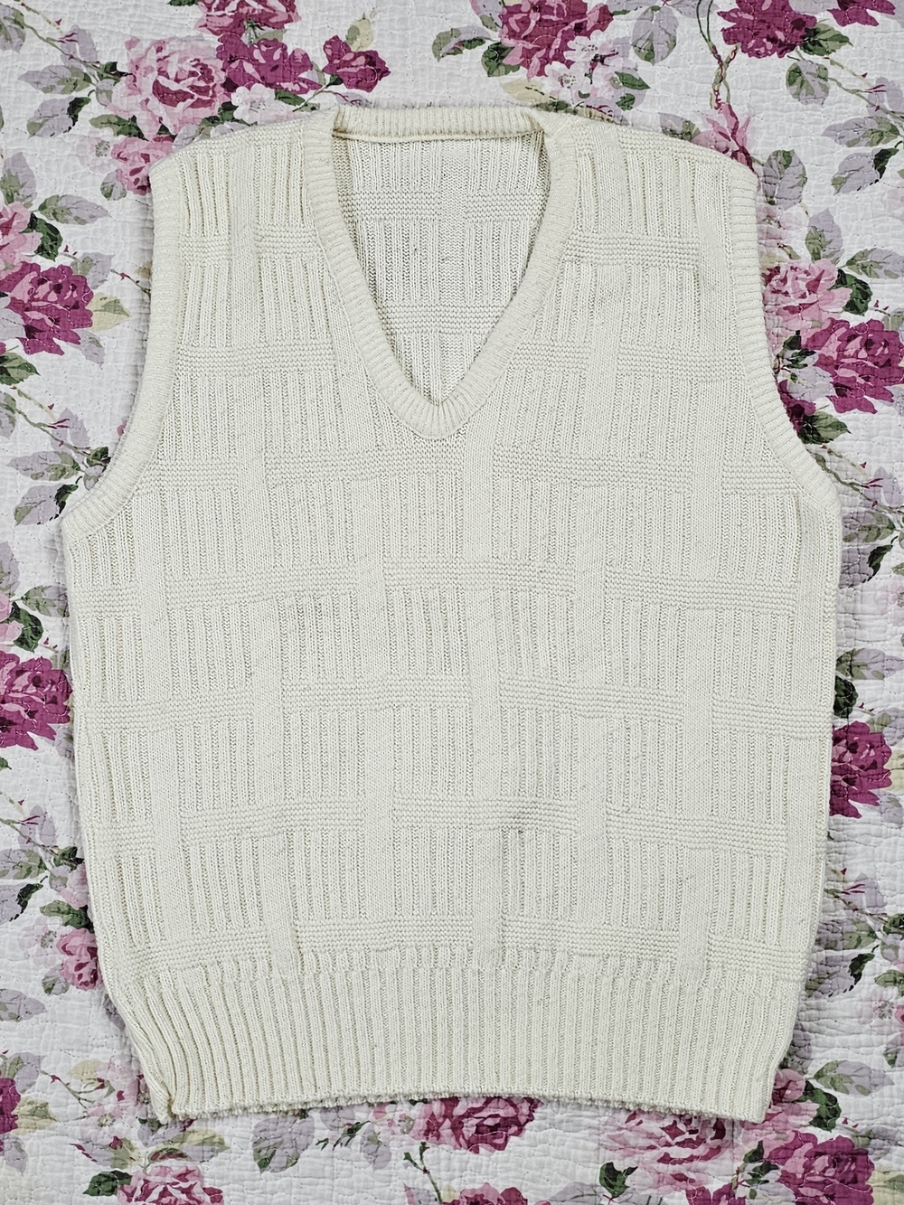 VTG 70s Men's Knit Sweater Vest Ivory Solid V-Neck Sleeveless Casual Size XL
